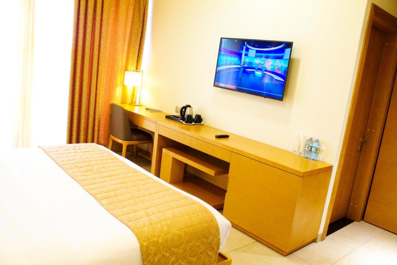 K Hotels Entebbe Bagian luar foto