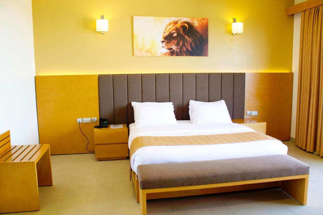 K Hotels Entebbe Bagian luar foto