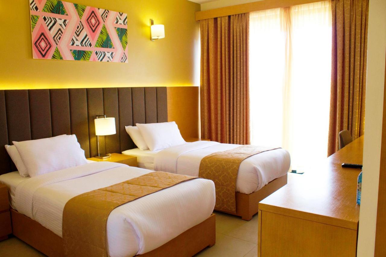 K Hotels Entebbe Bagian luar foto