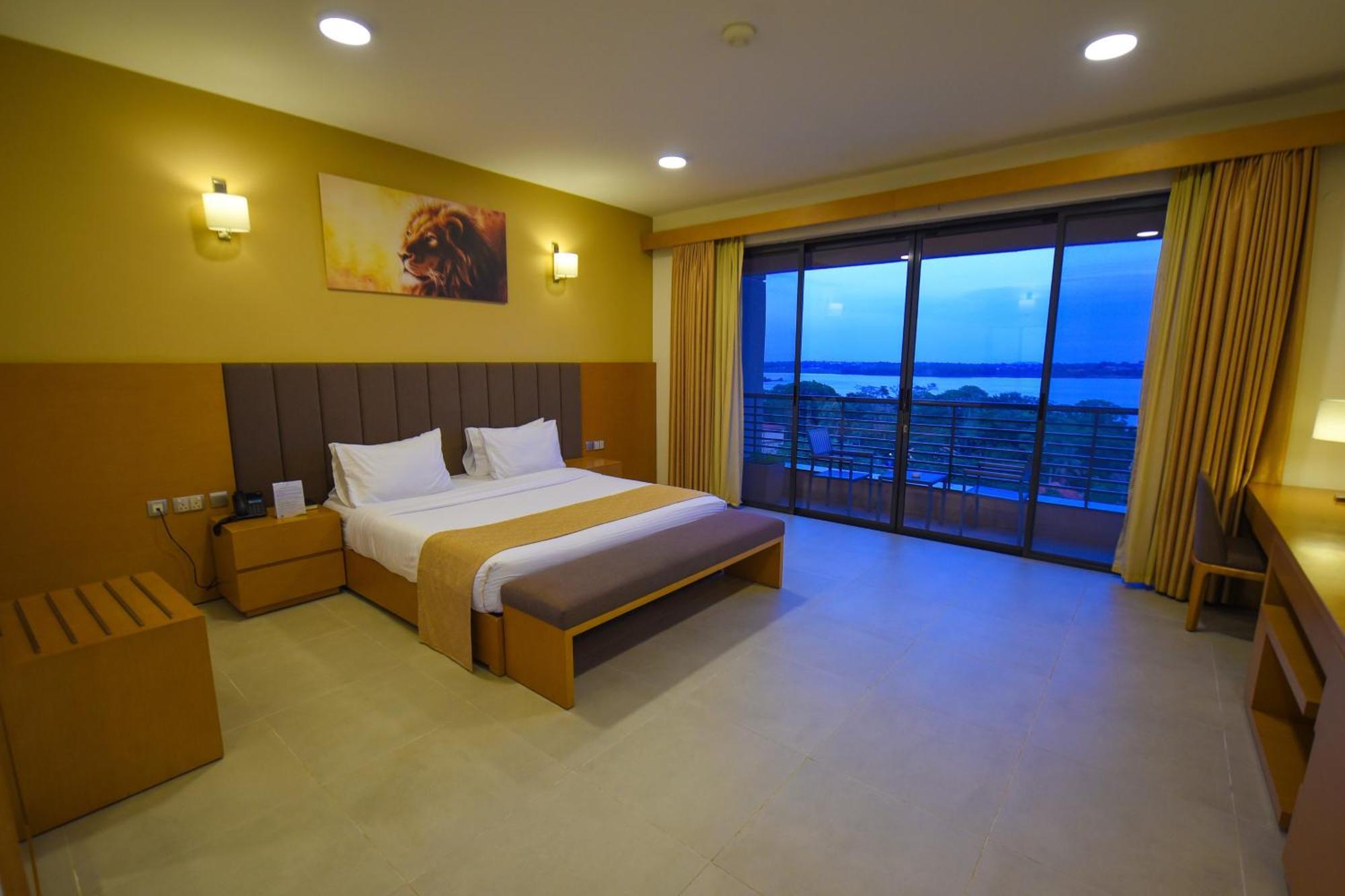 K Hotels Entebbe Bagian luar foto