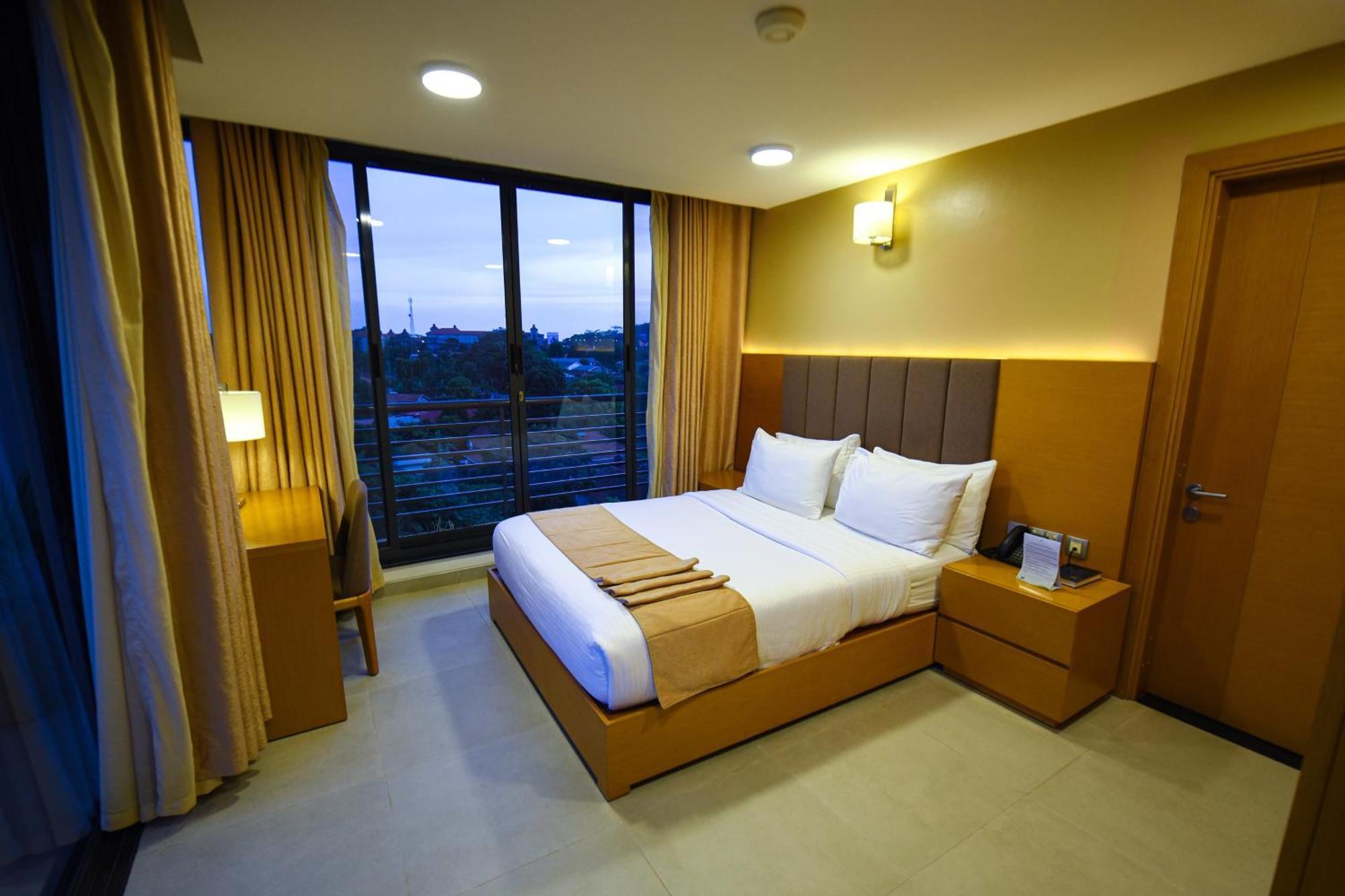 K Hotels Entebbe Bagian luar foto