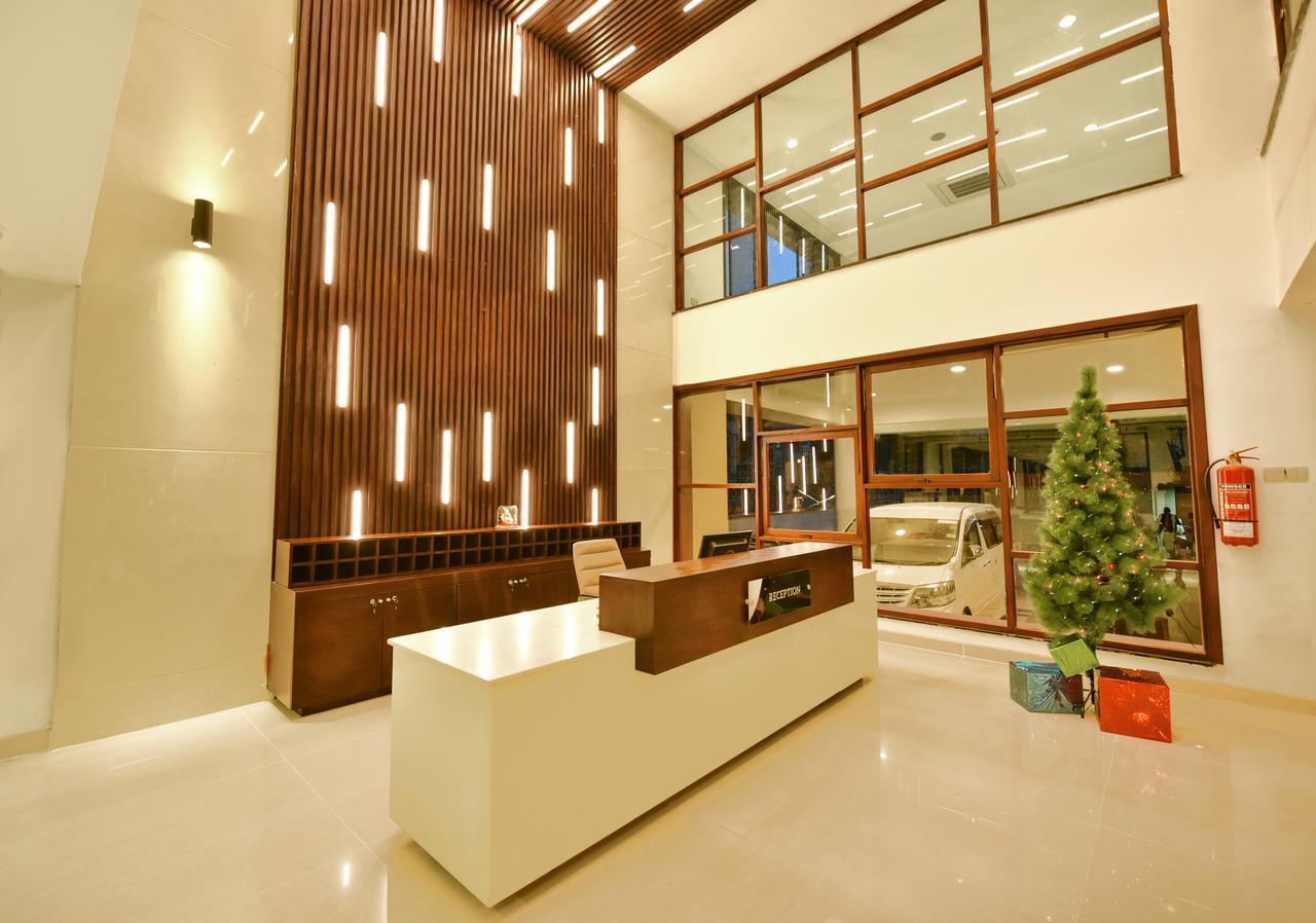 K Hotels Entebbe Bagian luar foto