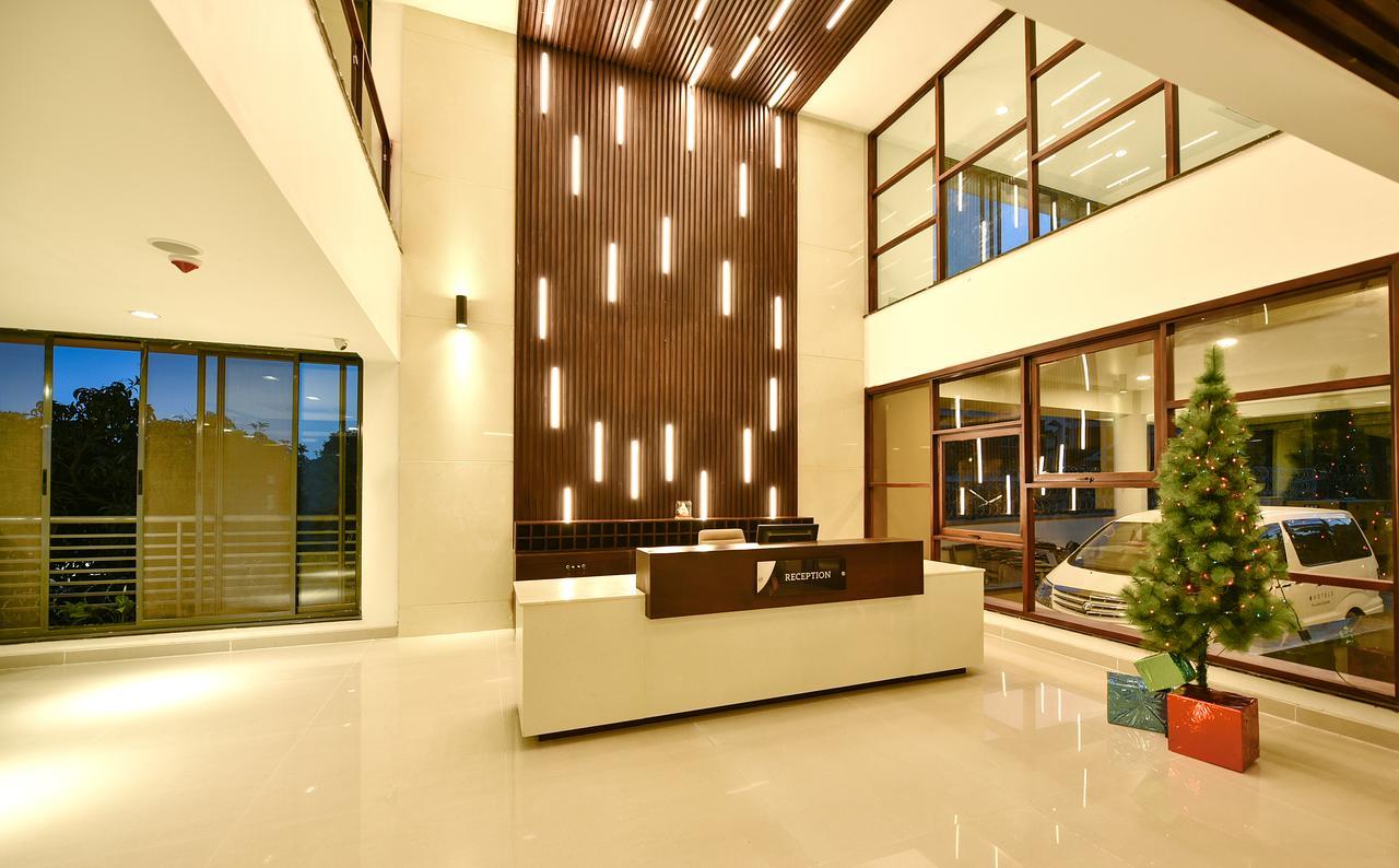 K Hotels Entebbe Bagian luar foto